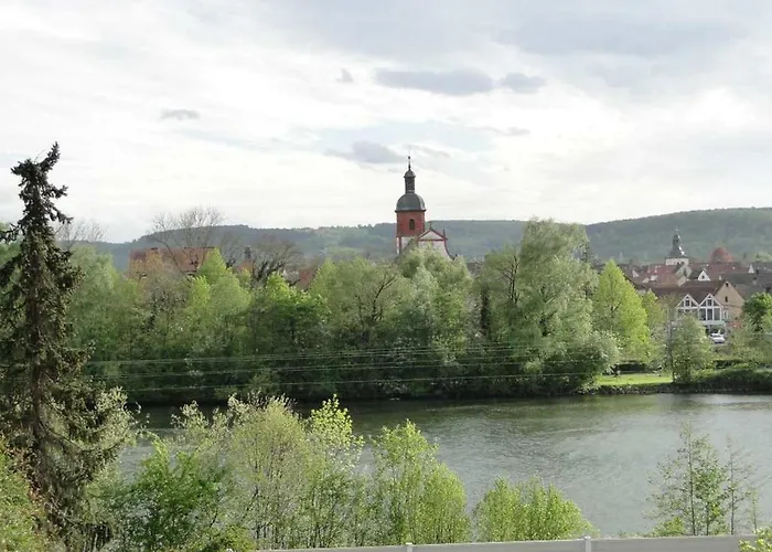 Haus Der Weinfreunde * Zellingen